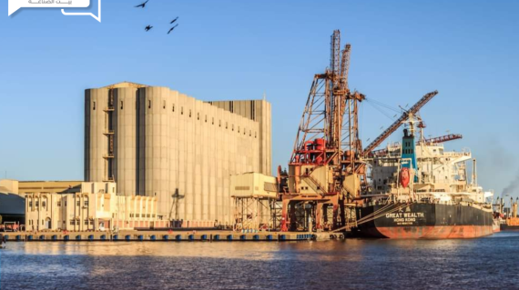 ميناء دمياط يستقبل اليوم 2050 طن كسب صويا و 11827 طن فول صويا