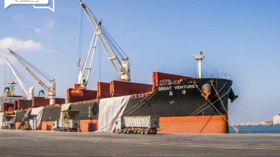 ميناء دمياط يستقبل اليوم 5360 طن كسب صويا و 12575 طن فول صويا